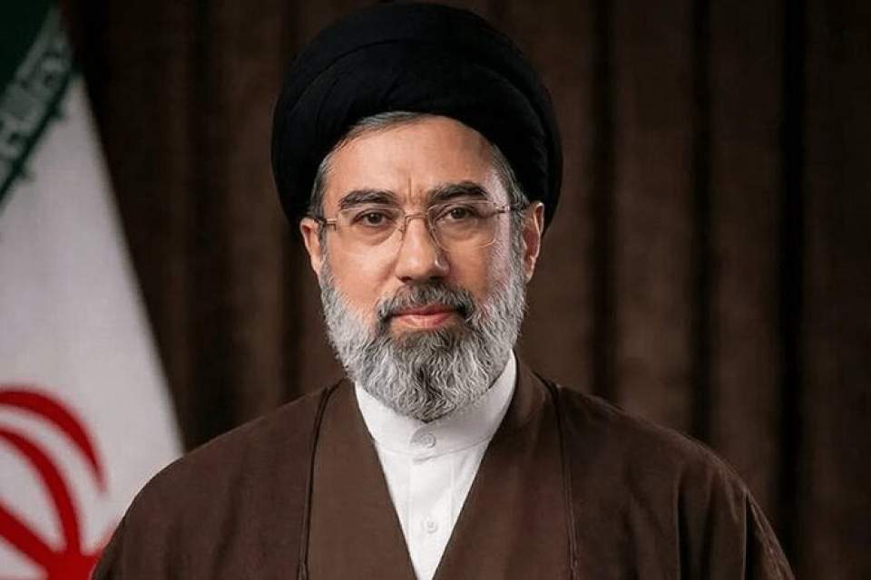 بیعت اعضای هیات امنا، هیات مدیره، مدیران و کارکنان موسسه اندوخته شاهد